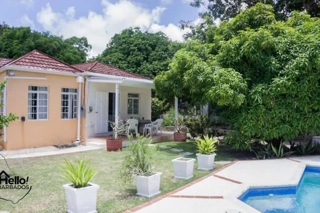 Rafeen Villa- Historic Villa With Pool Bridgetown Vakantiehuis